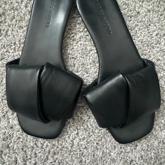 Jenni Kayne Black Leather Sandals - Picture 1 of 3